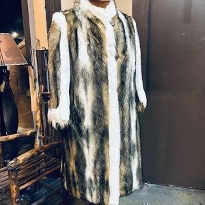 Elegant Simpson’s Vintage Full Length Faux Fur Coat